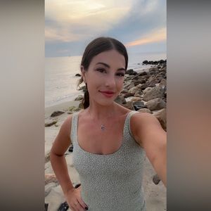 Meet your Posher, Pauline